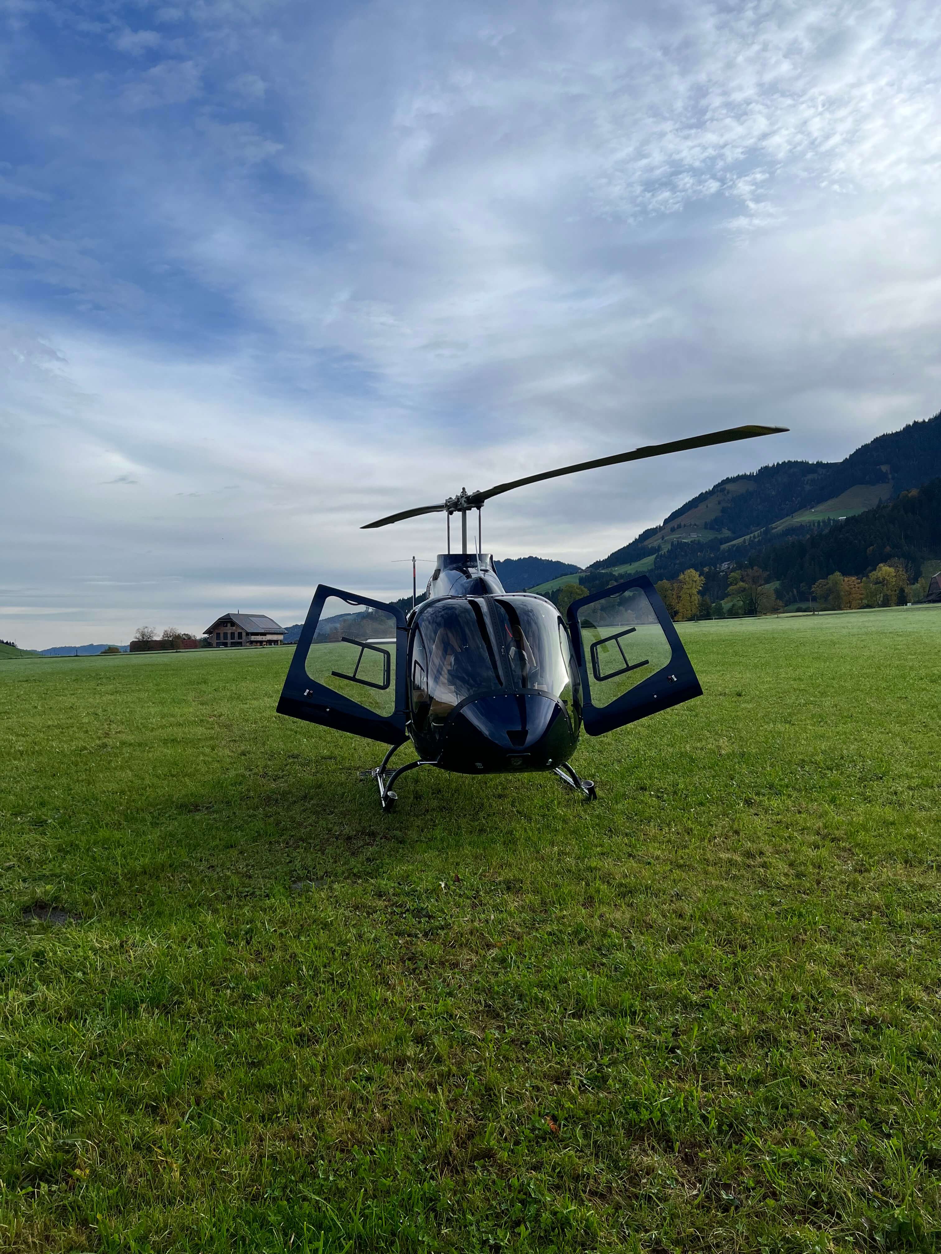 Heli3000 Hélicoptère Bell 505 vue avant Suisse